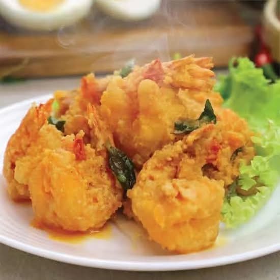 Fried Prawns with Egg Yolk (I)(咸蛋黄虾球)